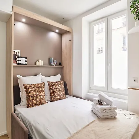 Superb Tour Eiffel Champ De Mars Apartment *