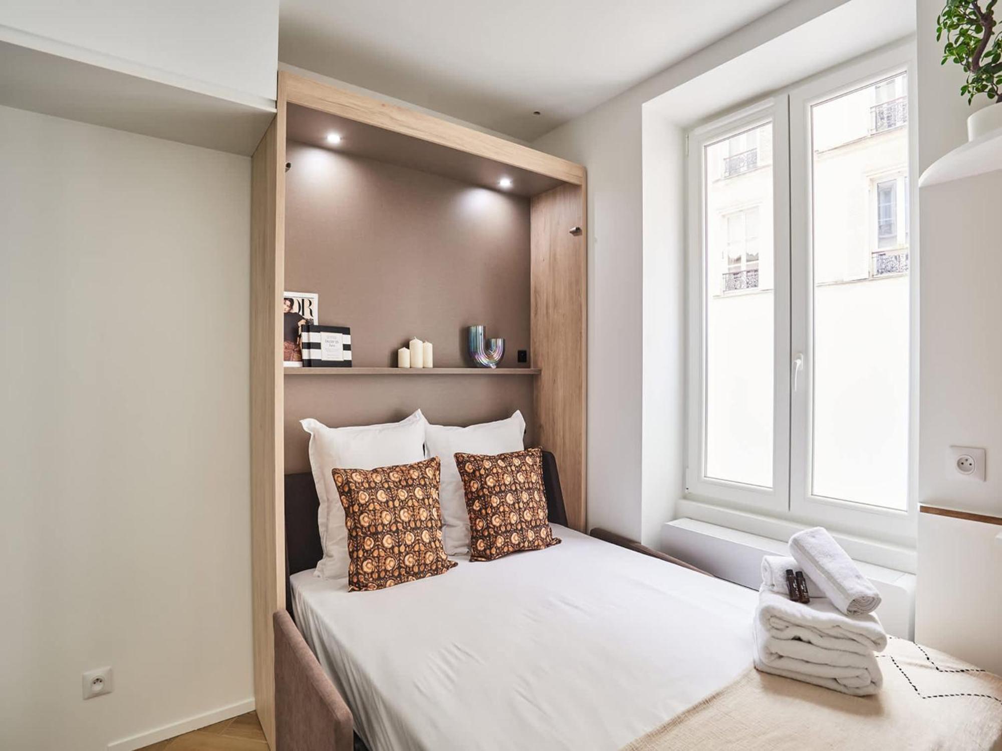 Superb Tour Eiffel Champ De Mars Apartment